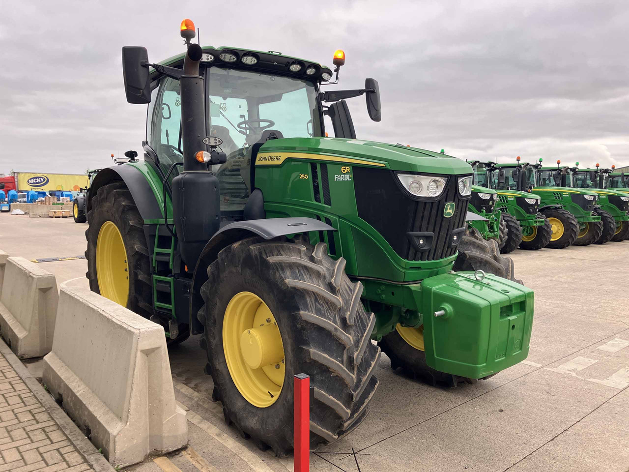 Trator John Deere 6R 250: foto 6