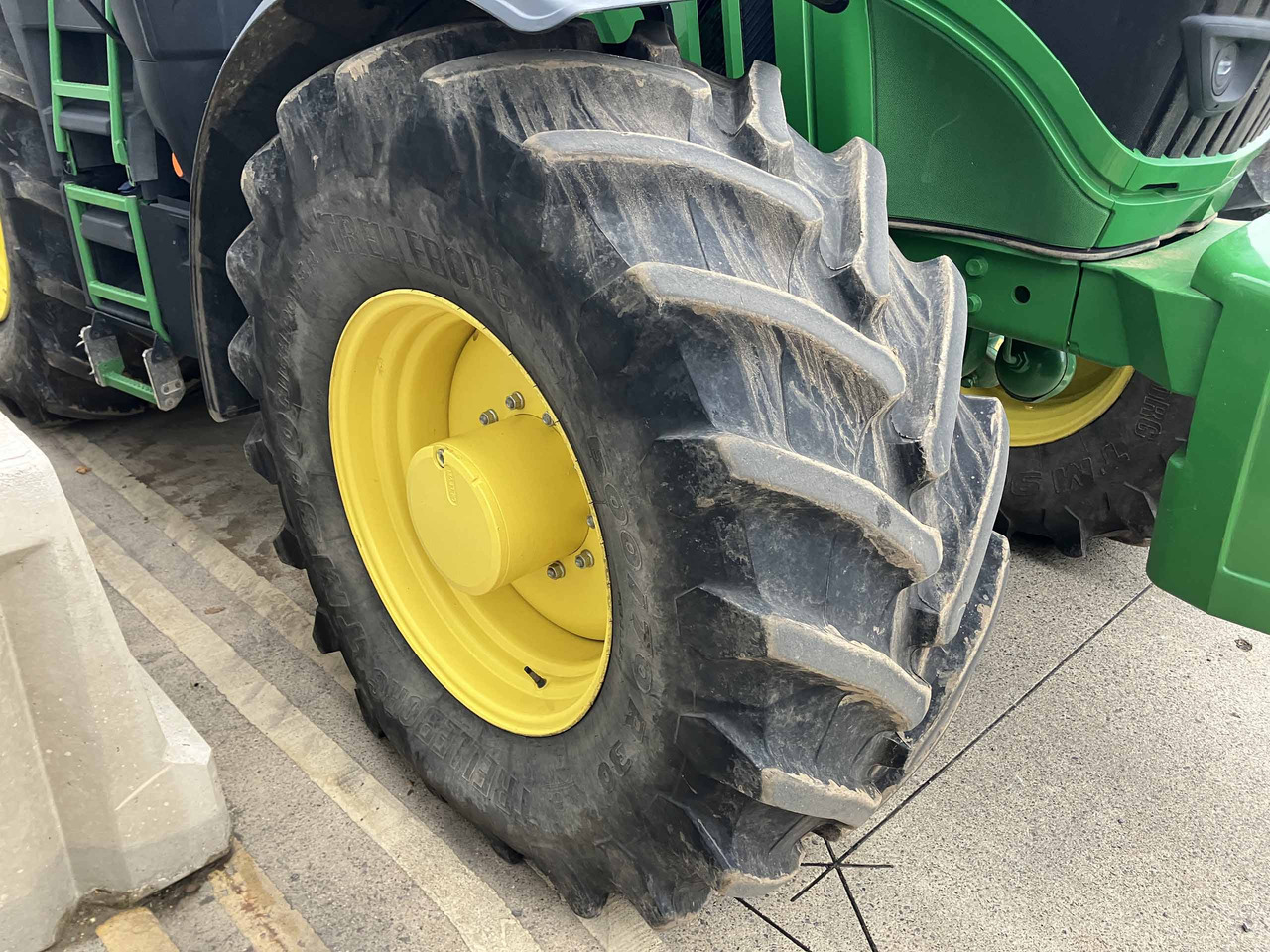 Trator John Deere 6R 250: foto 17