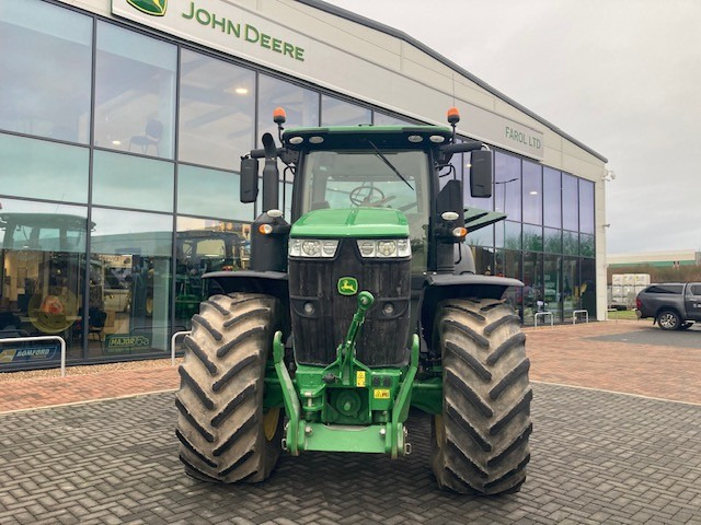 John Deere 7310R - Trator: foto 2 John Deere 7310R - Trator: foto 2
