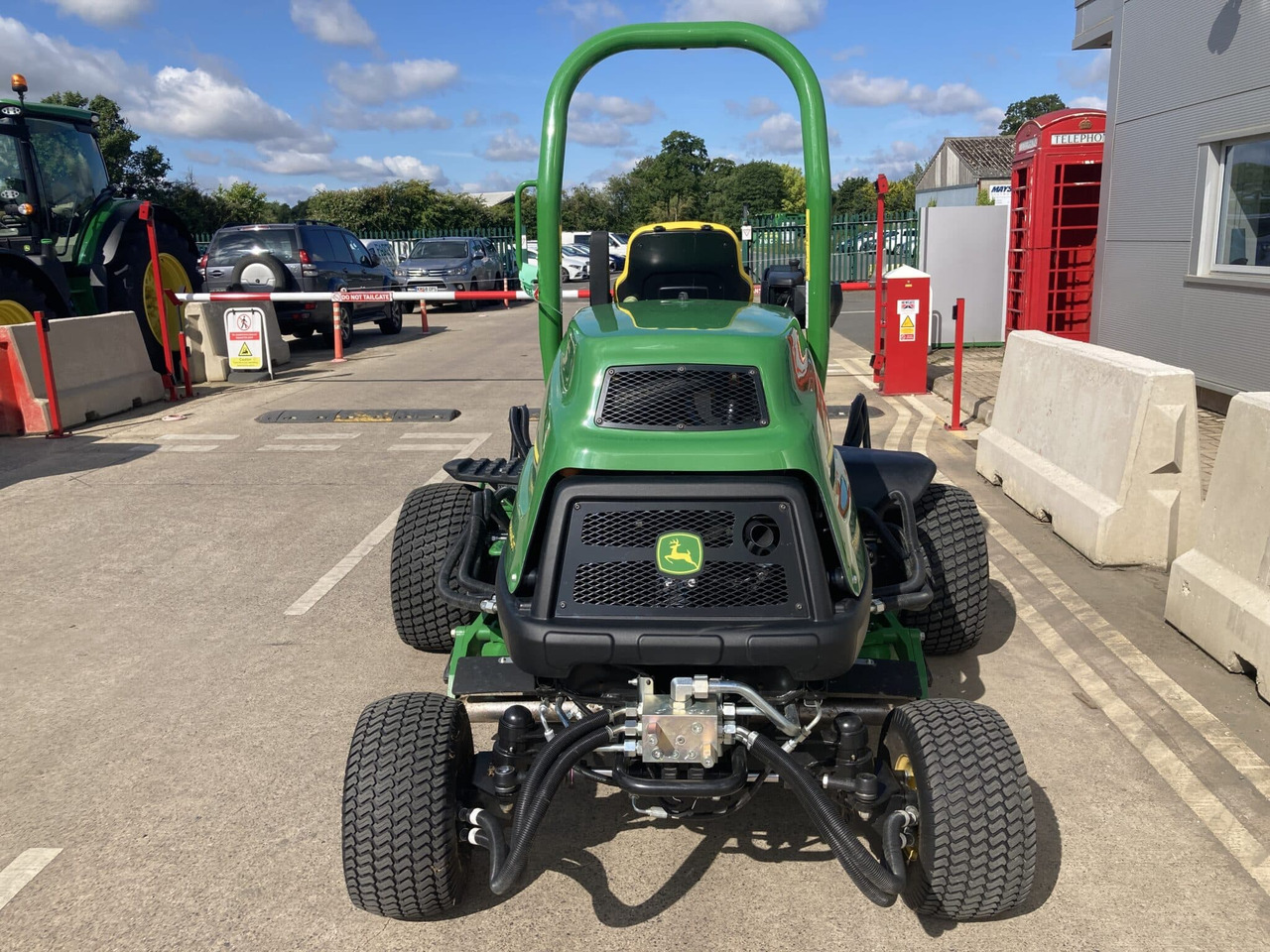 John Deere 8800A 5 pod rotary mower - Cortador de grama: foto 4 John Deere 8800A 5 pod rotary mower - Cortador de grama: foto 4