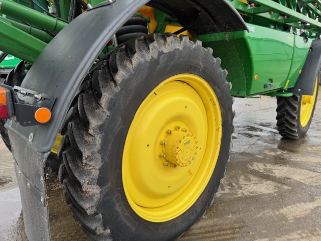 Locação financeira de  John Deere R4040i John Deere R4040i: foto 18