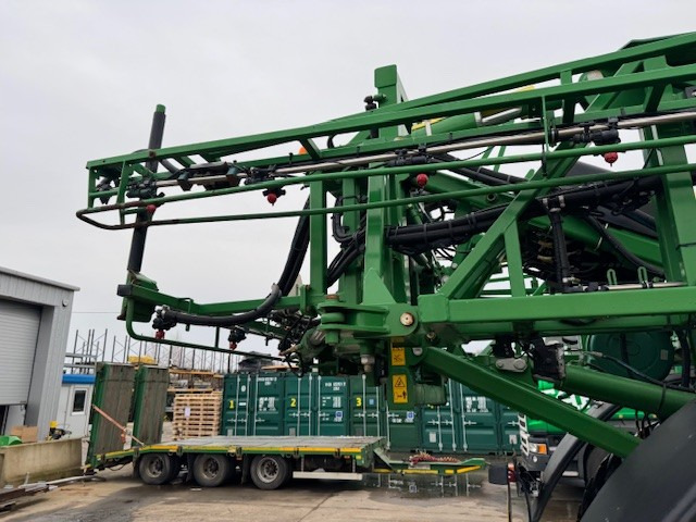 Locação financeira de  John Deere R4040i John Deere R4040i: foto 17