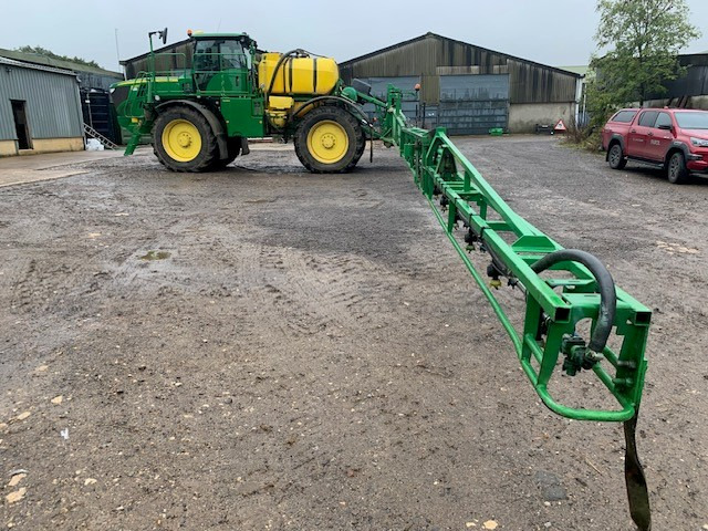 John Deere R4040i - Pulverizador agricola: foto 1 John Deere R4040i - Pulverizador agricola: foto 1