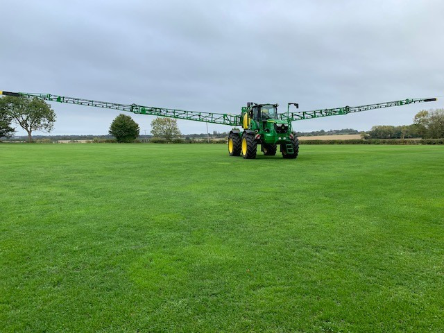 John Deere R4150i - Pulverizador agricola: foto 1 John Deere R4150i - Pulverizador agricola: foto 1