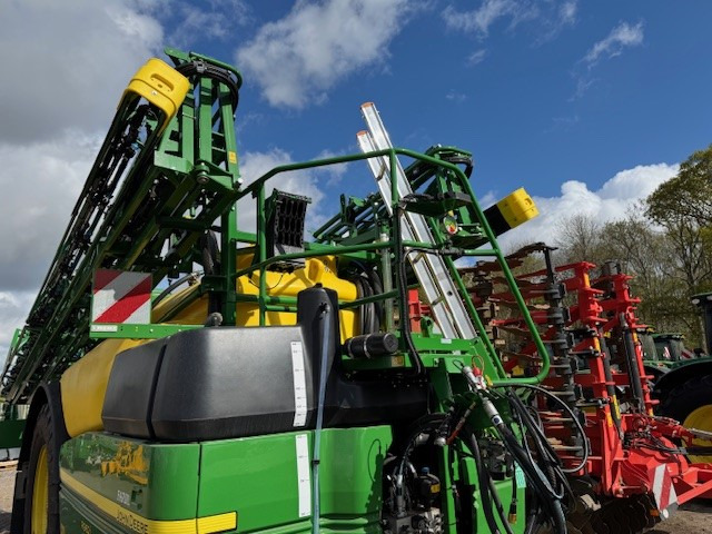 John Deere R962i - Pulverizador agricola: foto 4 John Deere R962i - Pulverizador agricola: foto 4