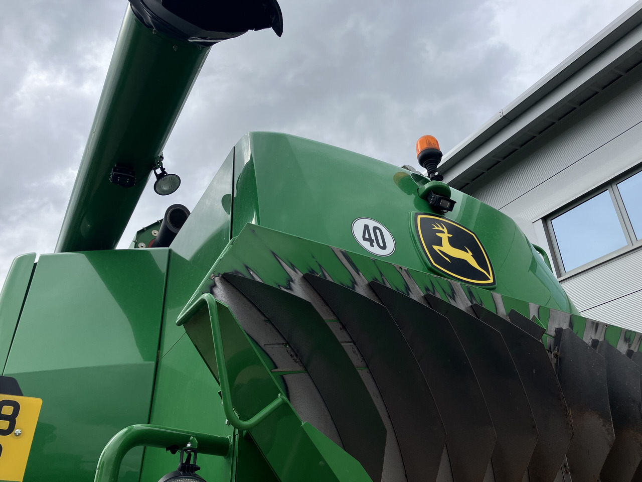 John Deere T670i HillMaster - Ceifeira debulhadora: foto 4 John Deere T670i HillMaster - Ceifeira debulhadora: foto 4