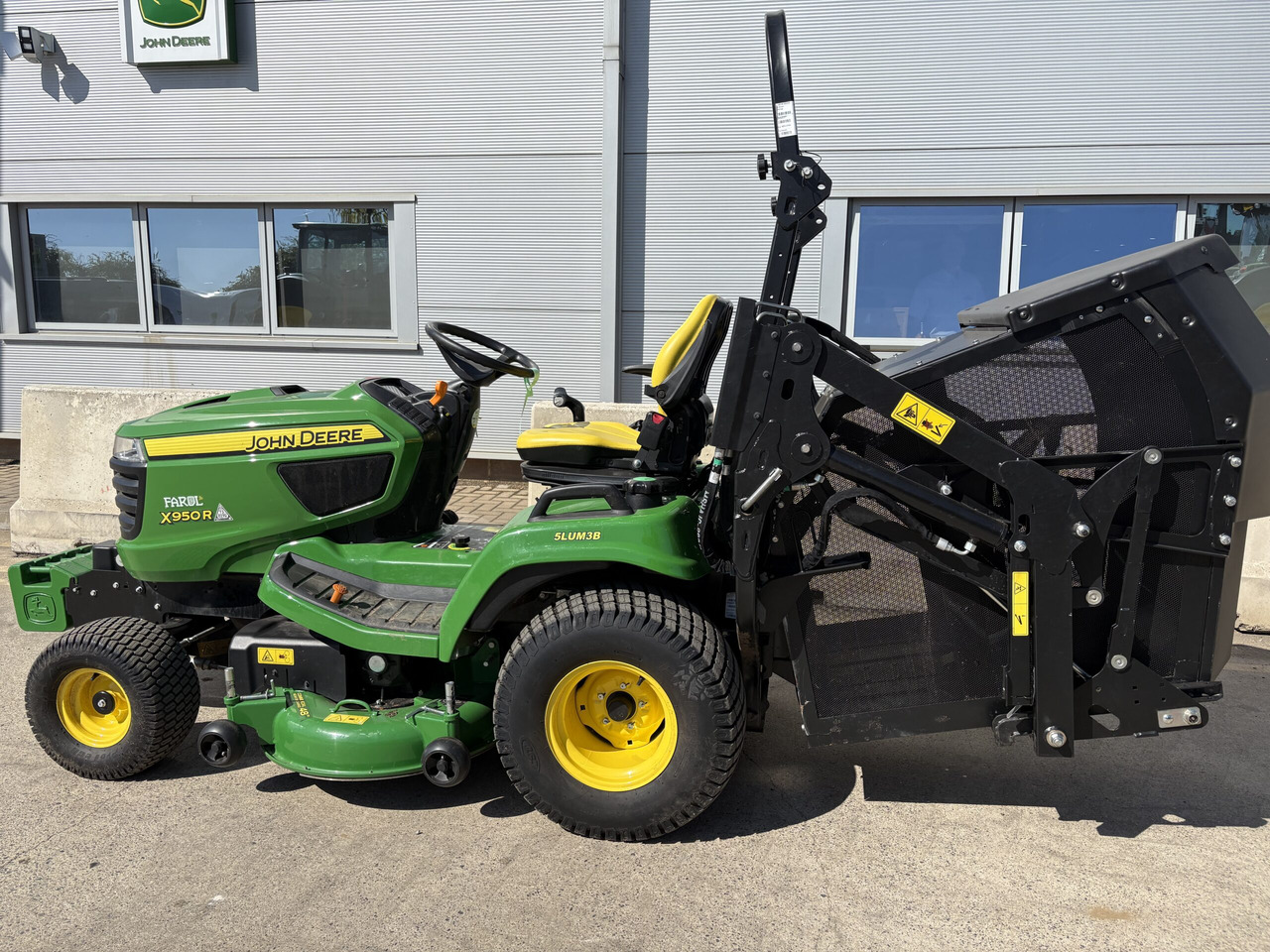 John Deere X950R Cut & Collect mower - Cortador de grama: foto 1 John Deere X950R Cut & Collect mower - Cortador de grama: foto 1