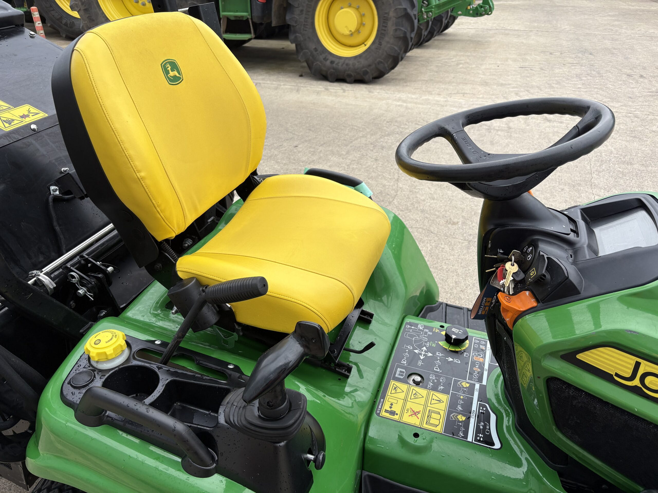 John Deere X950R Cut and Collect mower - Cortador de grama: foto 3 John Deere X950R Cut and Collect mower - Cortador de grama: foto 3