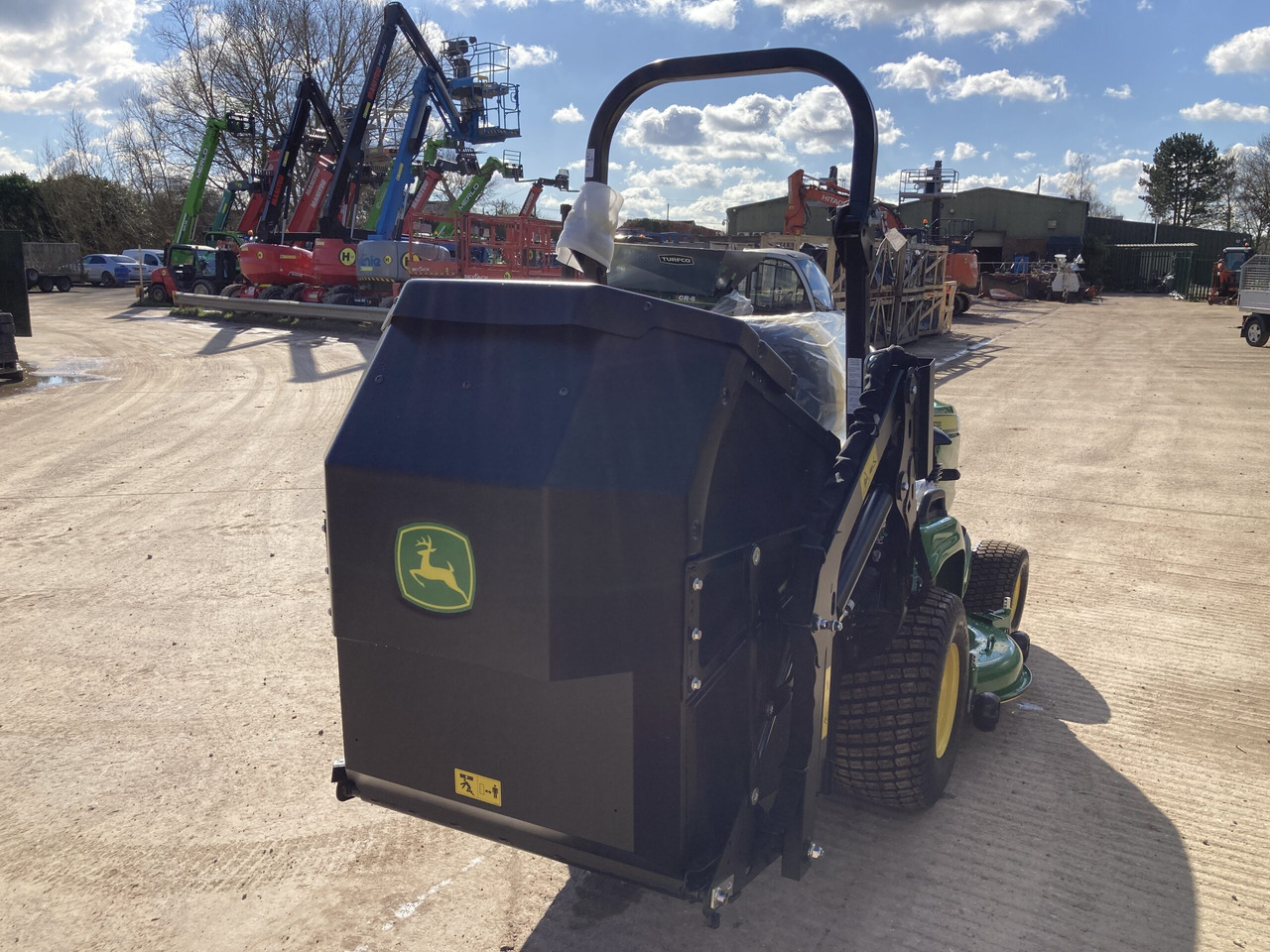John Deere X950R ride on cut and collect mower - Cortador de grama: foto 5 John Deere X950R ride on cut and collect mower - Cortador de grama: foto 5