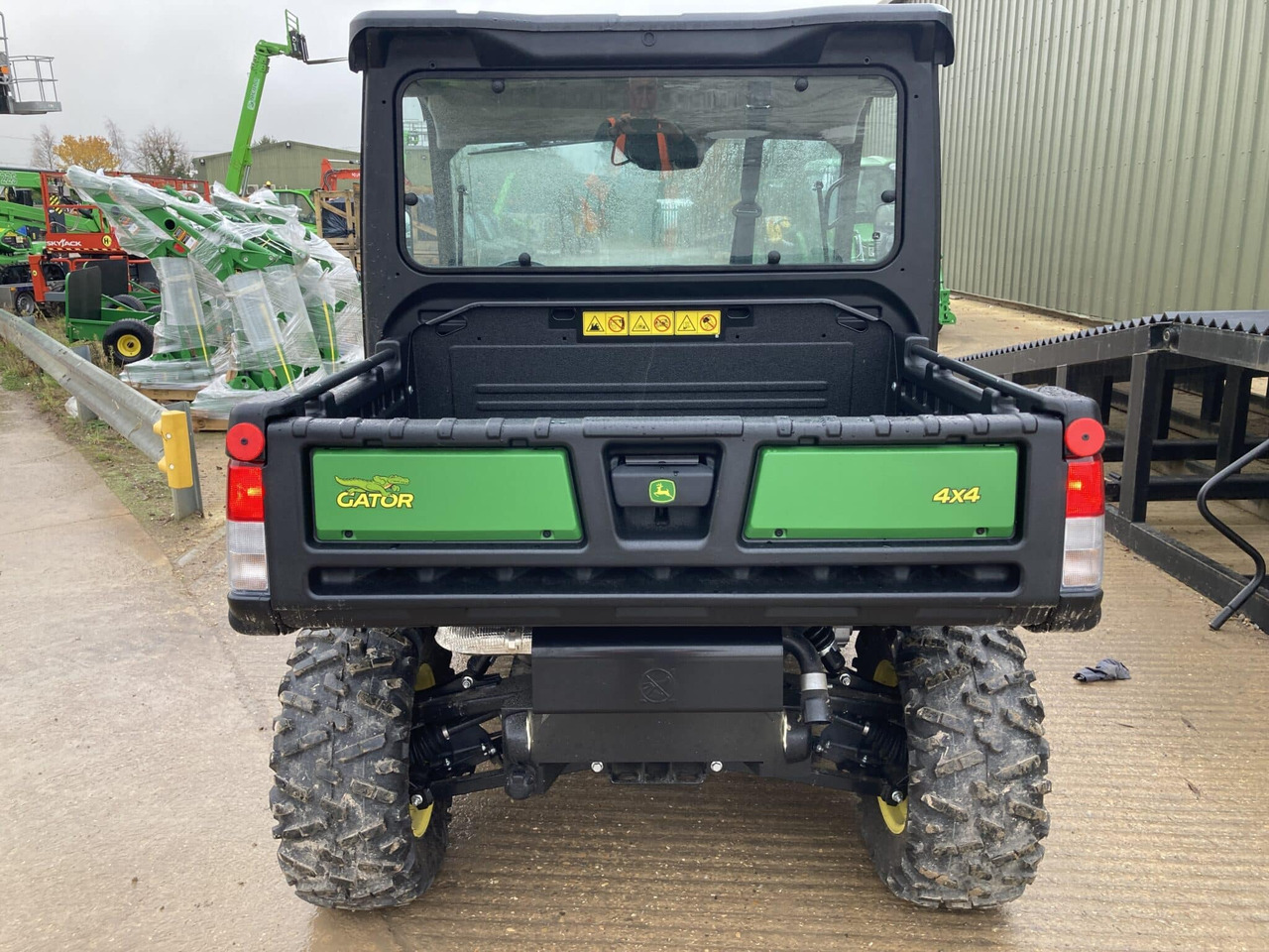 John Deere XUV835M Gator - Quadriciclo: foto 4 John Deere XUV835M Gator - Quadriciclo: foto 4