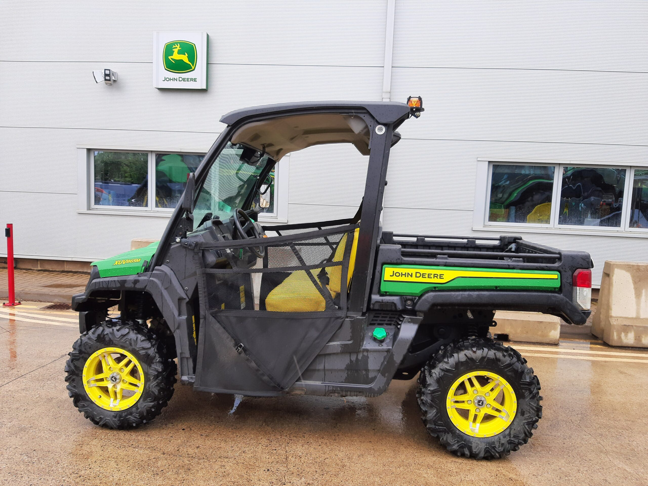 John Deere XUV865M Gator - Quadriciclo: foto 1 John Deere XUV865M Gator - Quadriciclo: foto 1