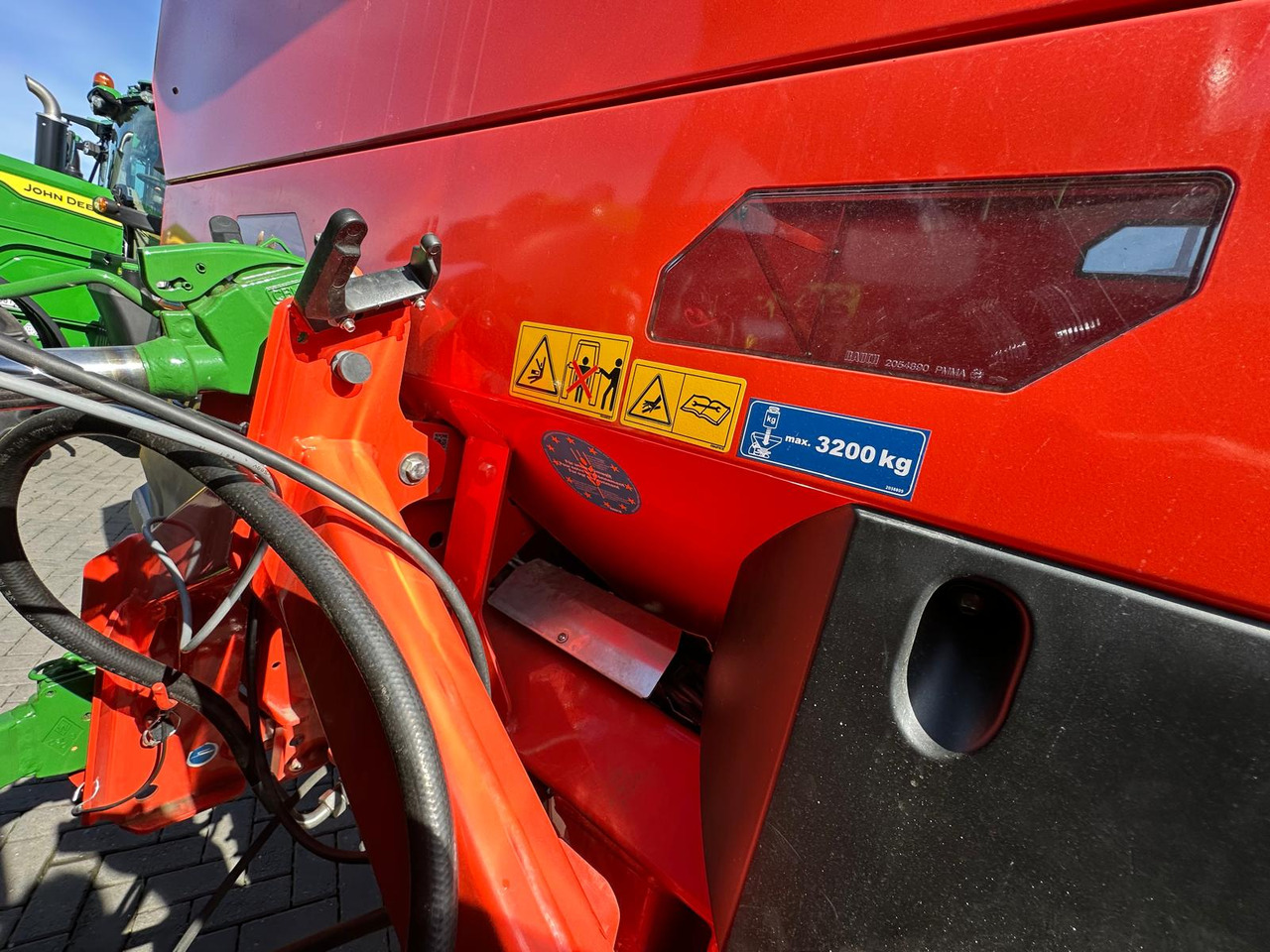 Kuhn Axis 40.2 H EMC W - Distribuidor de fertilizantes: foto 4 Kuhn Axis 40.2 H EMC W - Distribuidor de fertilizantes: foto 4