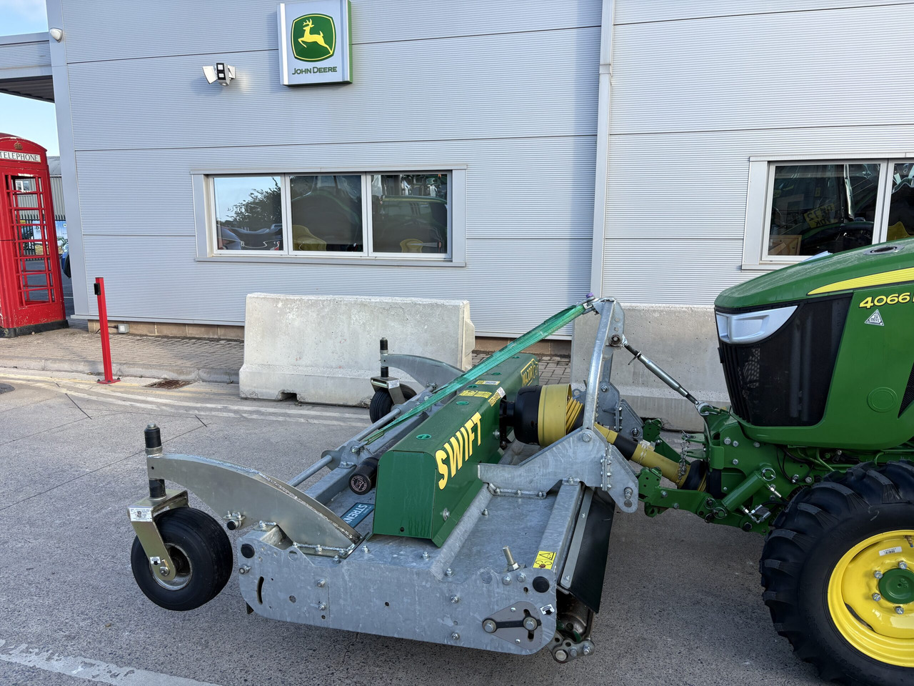 Major front Mounted Roller Mower MJ71-240F - Triturador de martelos: foto 2 Major front Mounted Roller Mower MJ71-240F - Triturador de martelos: foto 2