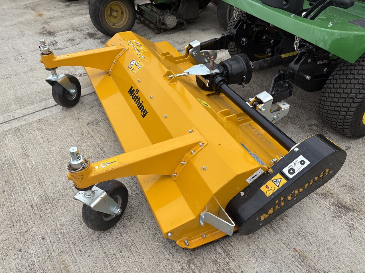 Muthing MU-FM160 JD Outfront Flail Mower Demo - Triturador de martelos: foto 3 Muthing MU-FM160 JD Outfront Flail Mower Demo - Triturador de martelos: foto 3