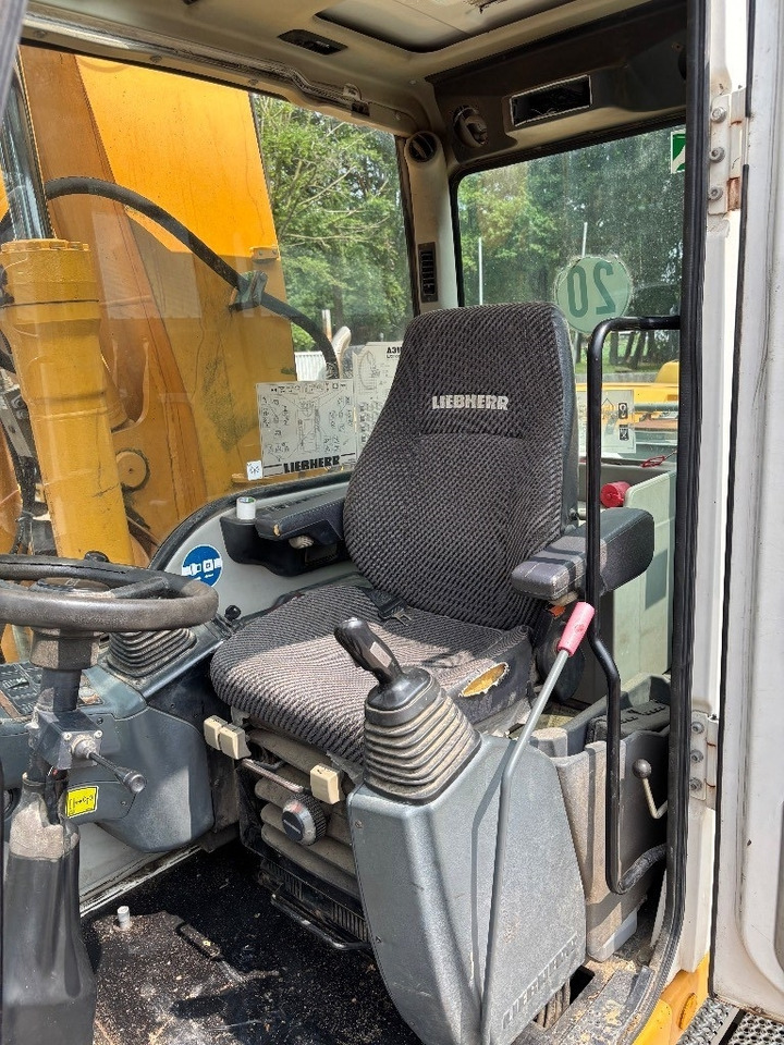 Escavadeira de rodas Liebherr A316: foto 19