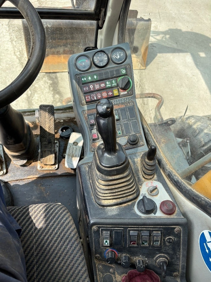 Escavadeira de rodas Liebherr A316: foto 18