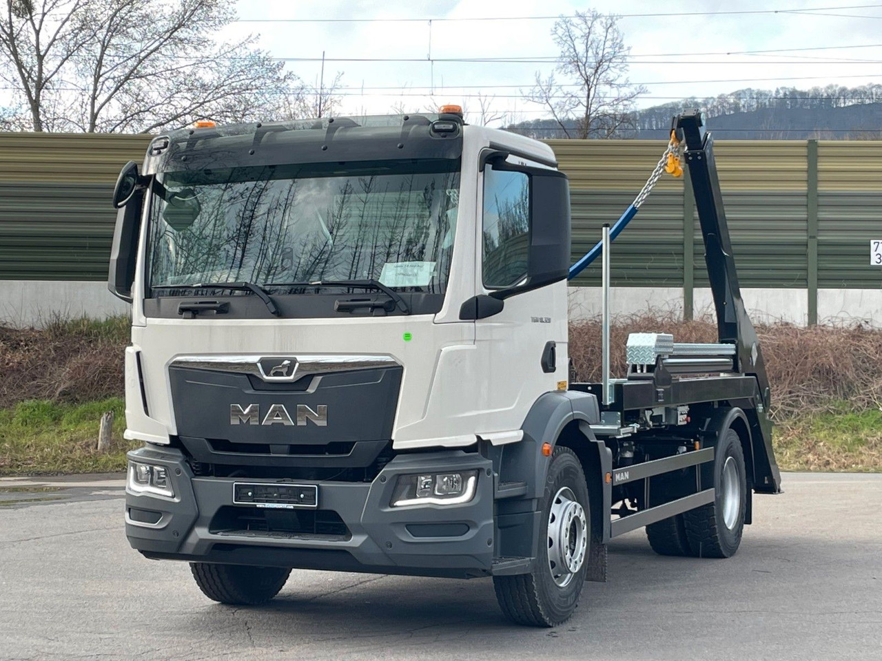 MAN TGM 18.320 4x2 Euro 6e Hyva Absetzkipper - Camião basculante, Camião grua: foto 2 MAN TGM 18.320 4x2 Euro 6e Hyva Absetzkipper - Camião basculante, Camião grua: foto 2