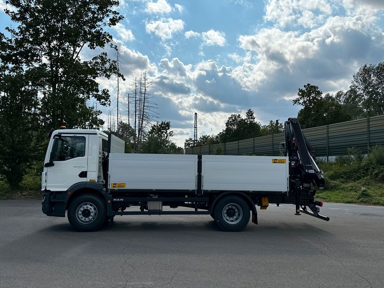 MAN TGM 18.320 4x2 Euro6e Kran Hiab - Camião grua: foto 3 MAN TGM 18.320 4x2 Euro6e Kran Hiab - Camião grua: foto 3