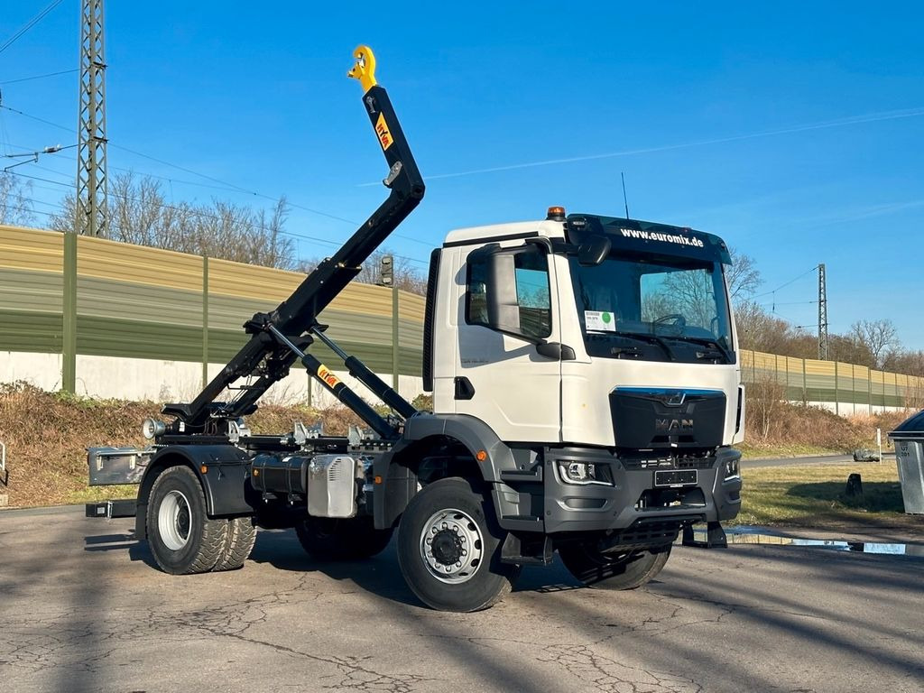 MAN TGM 18.320 4x4 Euro 6e Hyva 12-45 - Camião polibenne, Camião grua: foto 1 MAN TGM 18.320 4x4 Euro 6e Hyva 12-45 - Camião polibenne, Camião grua: foto 1