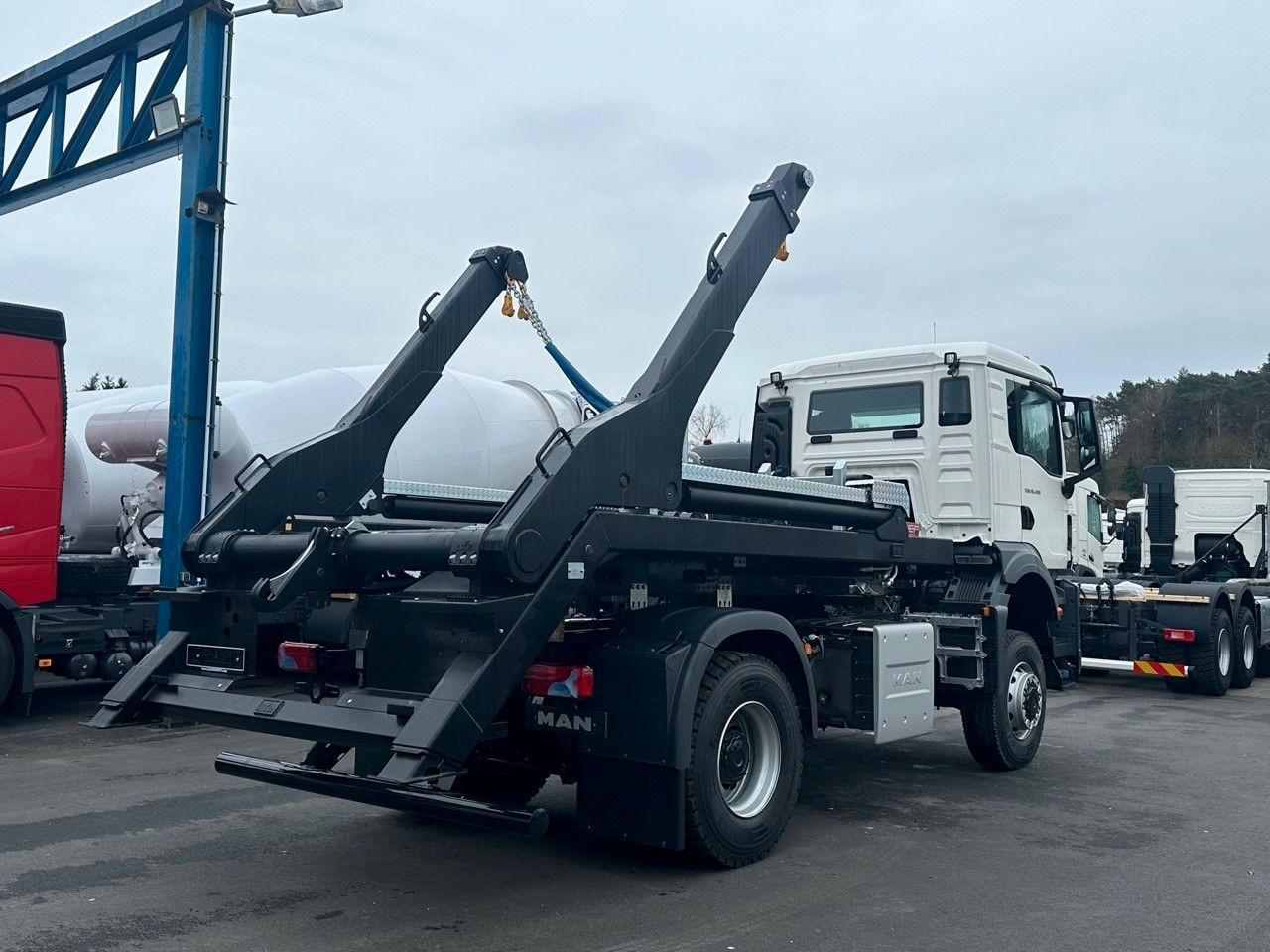 MAN TGS 18.400 4x4 Euro 6e Hyva Absetzkipper - Camião basculante, Camião grua: foto 3 MAN TGS 18.400 4x4 Euro 6e Hyva Absetzkipper - Camião basculante, Camião grua: foto 3