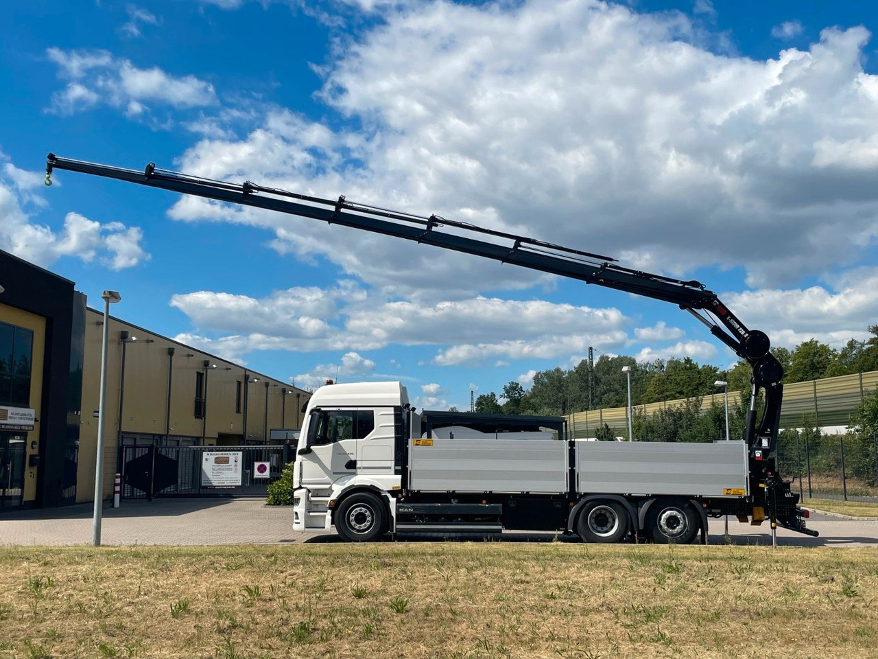 MAN TGS 26.480 /6X2 Euro6 Retarder HIAB 228 - 6 - Camião grua: foto 2 MAN TGS 26.480 /6X2 Euro6 Retarder HIAB 228 - 6 - Camião grua: foto 2