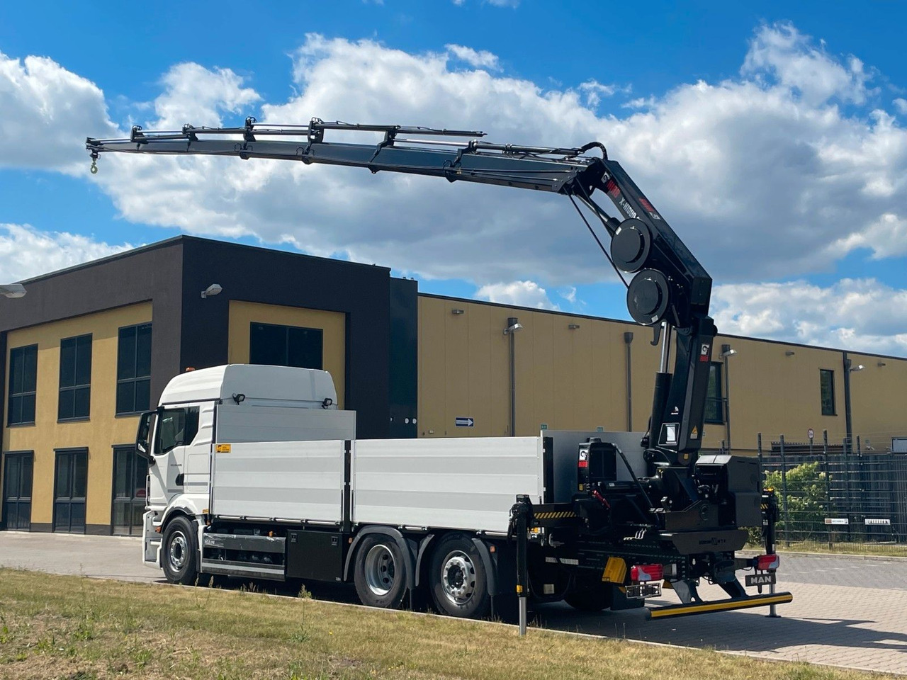 MAN TGS 26.480 /6X2 Euro6 Retarder HIAB 228 - 6 - Camião grua: foto 3 MAN TGS 26.480 /6X2 Euro6 Retarder HIAB 228 - 6 - Camião grua: foto 3
