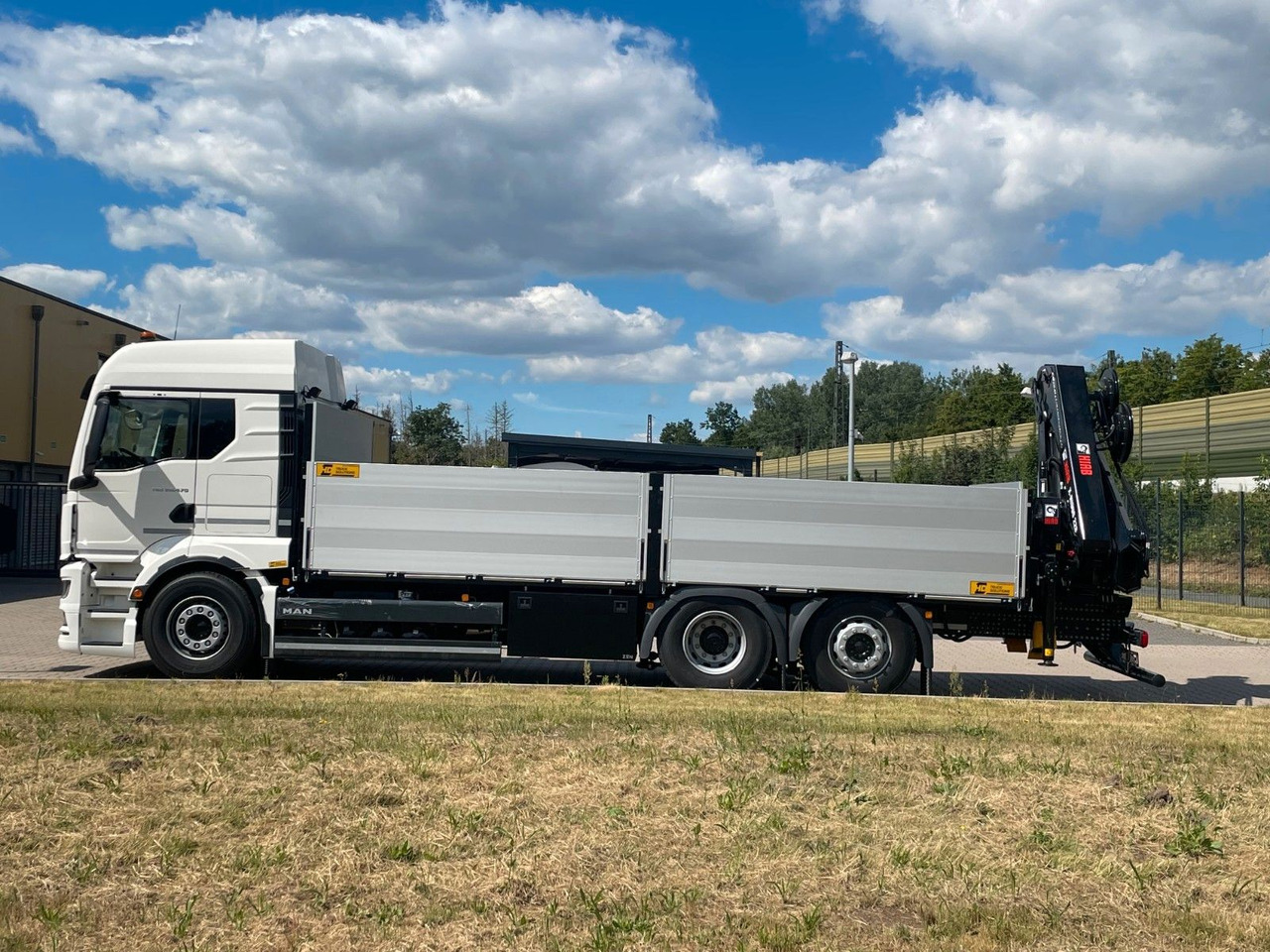 MAN TGS 26.480 /6X2 Euro6 Retarder HIAB 228 - 6 - Camião de caixa aberta/ Plataforma, Camião grua: foto 4 MAN TGS 26.480 /6X2 Euro6 Retarder HIAB 228 - 6 - Camião de caixa aberta/ Plataforma, Camião grua: foto 4