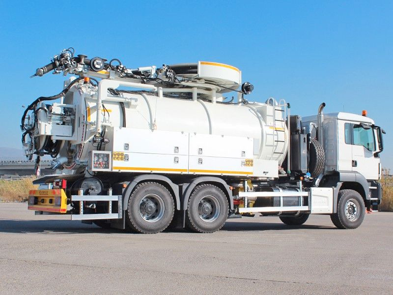 MAN TGS 33.440 6x4 Euro6e Saug- und Spülkombi - Caminhão limpa fossa: foto 1 MAN TGS 33.440 6x4 Euro6e Saug- und Spülkombi - Caminhão limpa fossa: foto 1