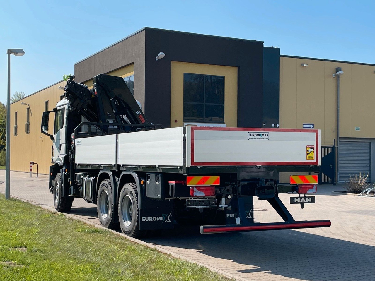 MAN TGS 33.440 6x4 HIAB 228-6 - Camião de caixa aberta/ Plataforma, Camião grua: foto 5 MAN TGS 33.440 6x4 HIAB 228-6 - Camião de caixa aberta/ Plataforma, Camião grua: foto 5