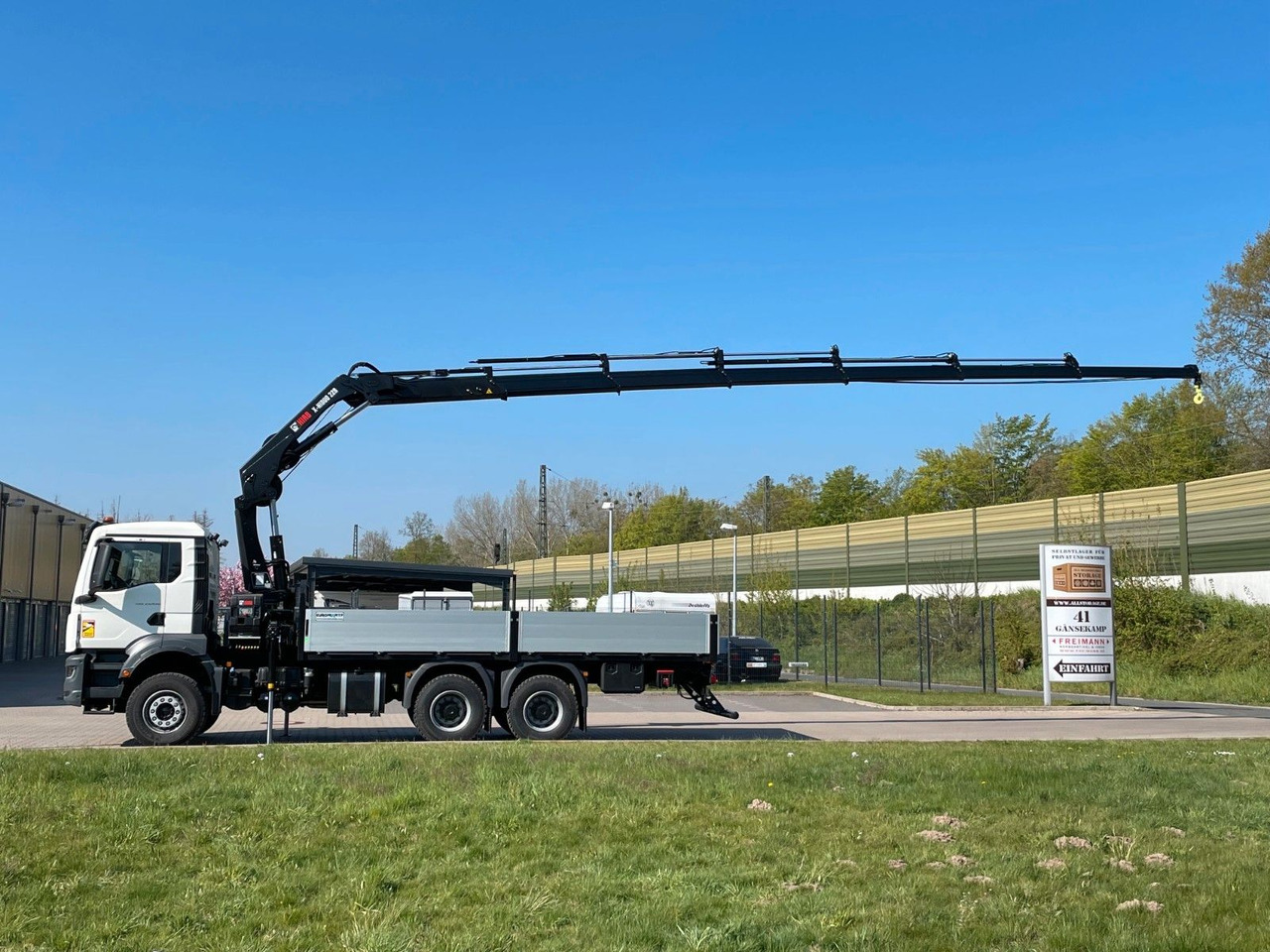 MAN TGS 33.440 6x4 HIAB 228-6 - Camião grua: foto 1 MAN TGS 33.440 6x4 HIAB 228-6 - Camião grua: foto 1
