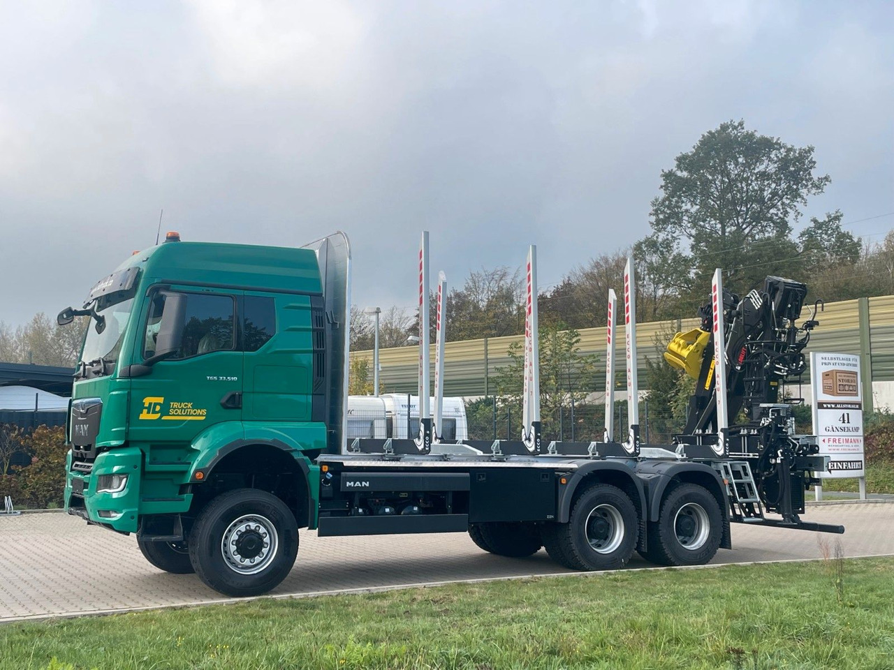 MAN TGS 33.520 6X6 Euro6e Loglift 165 Z Retarder - Camião de transporte de madeira, Camião grua: foto 2 MAN TGS 33.520 6X6 Euro6e Loglift 165 Z Retarder - Camião de transporte de madeira, Camião grua: foto 2