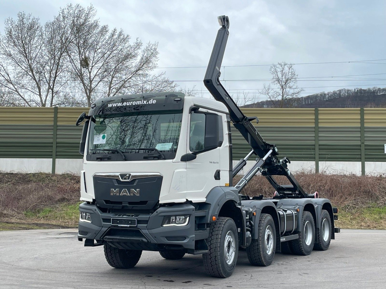 MAN TGS 35.480 8x4 Euro6e Hiab MultLift Abrollkipper - Camião polibenne, Camião grua: foto 2 MAN TGS 35.480 8x4 Euro6e Hiab MultLift Abrollkipper - Camião polibenne, Camião grua: foto 2