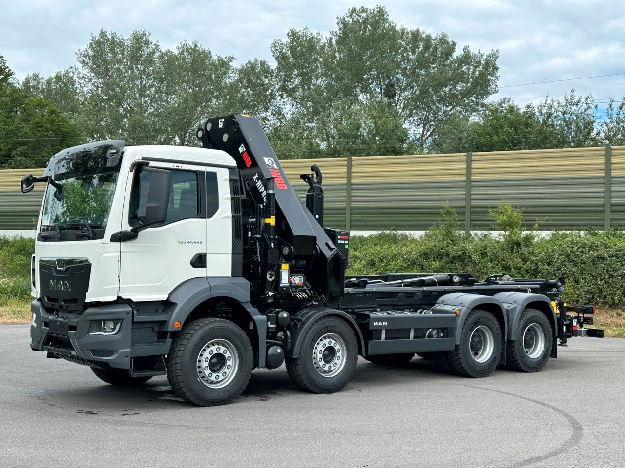 MAN TGS 35.520 8x4 Abrollkipper + Kran HIAB 658E6 - Camião polibenne, Camião grua: foto 3 MAN TGS 35.520 8x4 Abrollkipper + Kran HIAB 658E6 - Camião polibenne, Camião grua: foto 3