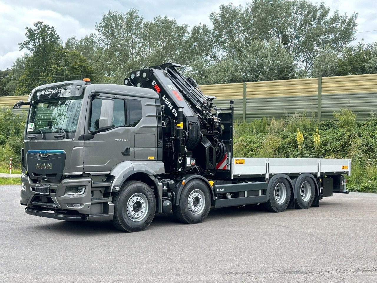 MAN TGS 35.520 8x4 BL HIAB X-HiPro858E-8 & Jib150x-6 - Camião grua: foto 4 MAN TGS 35.520 8x4 BL HIAB X-HiPro858E-8 & Jib150x-6 - Camião grua: foto 4
