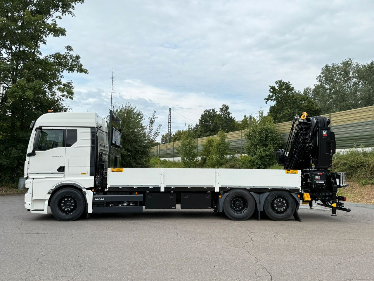 MAN TGX 26.520 TG3 Retarder / 6X2 Hiab 548 E 8 - Camião grua: foto 4 MAN TGX 26.520 TG3 Retarder / 6X2 Hiab 548 E 8 - Camião grua: foto 4