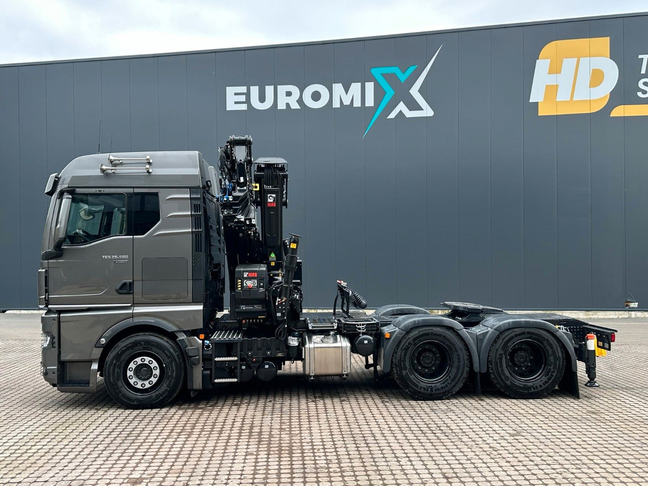 MAN TGX 26.580 6x4 Kran Hiab 302-6 + Jib-4 - Camião grua: foto 5 MAN TGX 26.580 6x4 Kran Hiab 302-6 + Jib-4 - Camião grua: foto 5