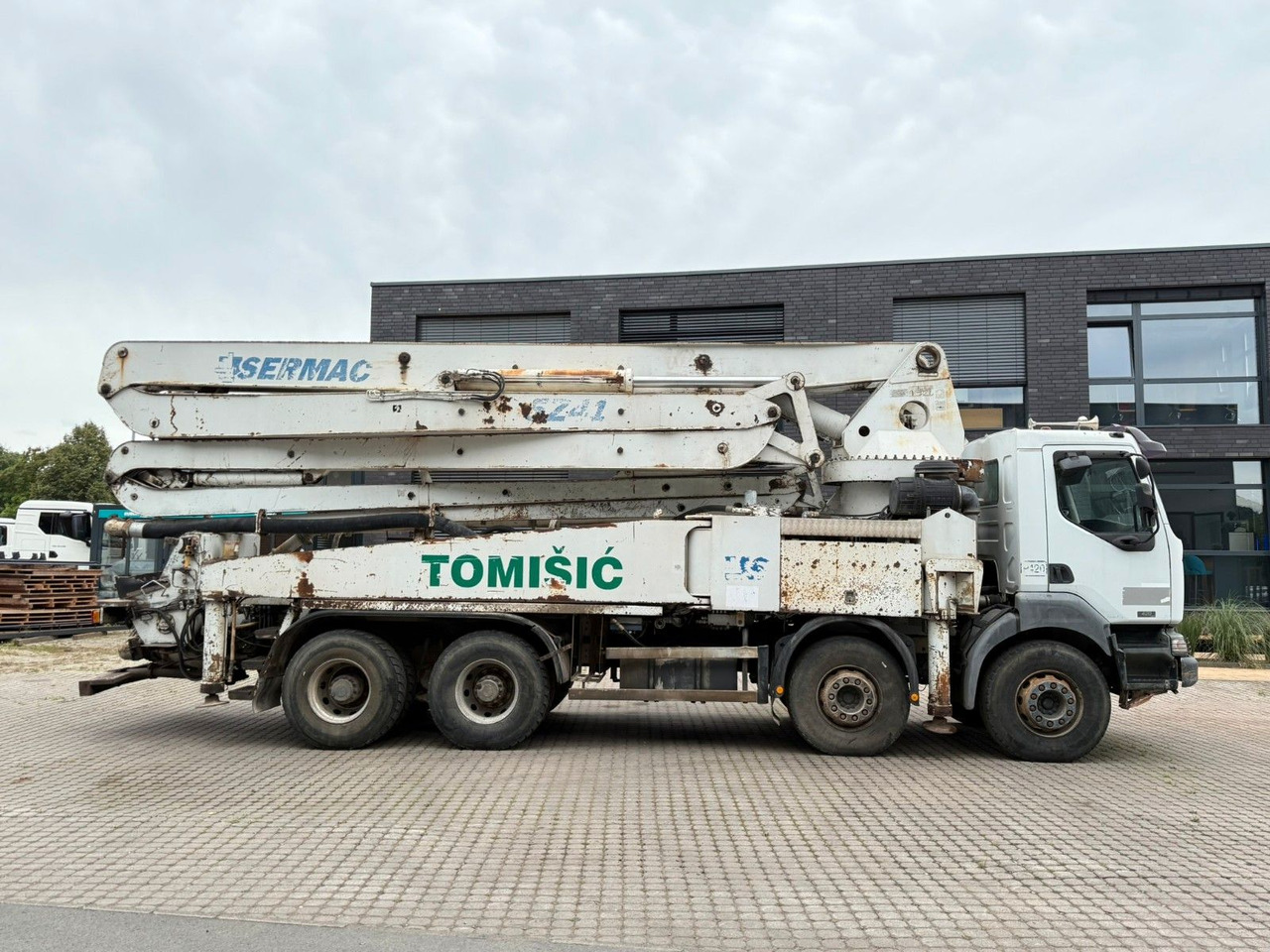 Renault Kerax 420 dci Sermac 41m Betonpumpe - Autobomba de betão: foto 5 Renault Kerax 420 dci Sermac 41m Betonpumpe - Autobomba de betão: foto 5