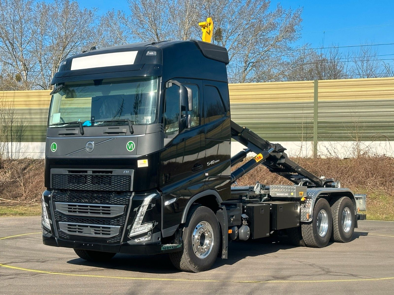 Volvo FH 540 6x4 Abrollkipper Hyva 20-60 - Camião polibenne, Camião grua: foto 2 Volvo FH 540 6x4 Abrollkipper Hyva 20-60 - Camião polibenne, Camião grua: foto 2