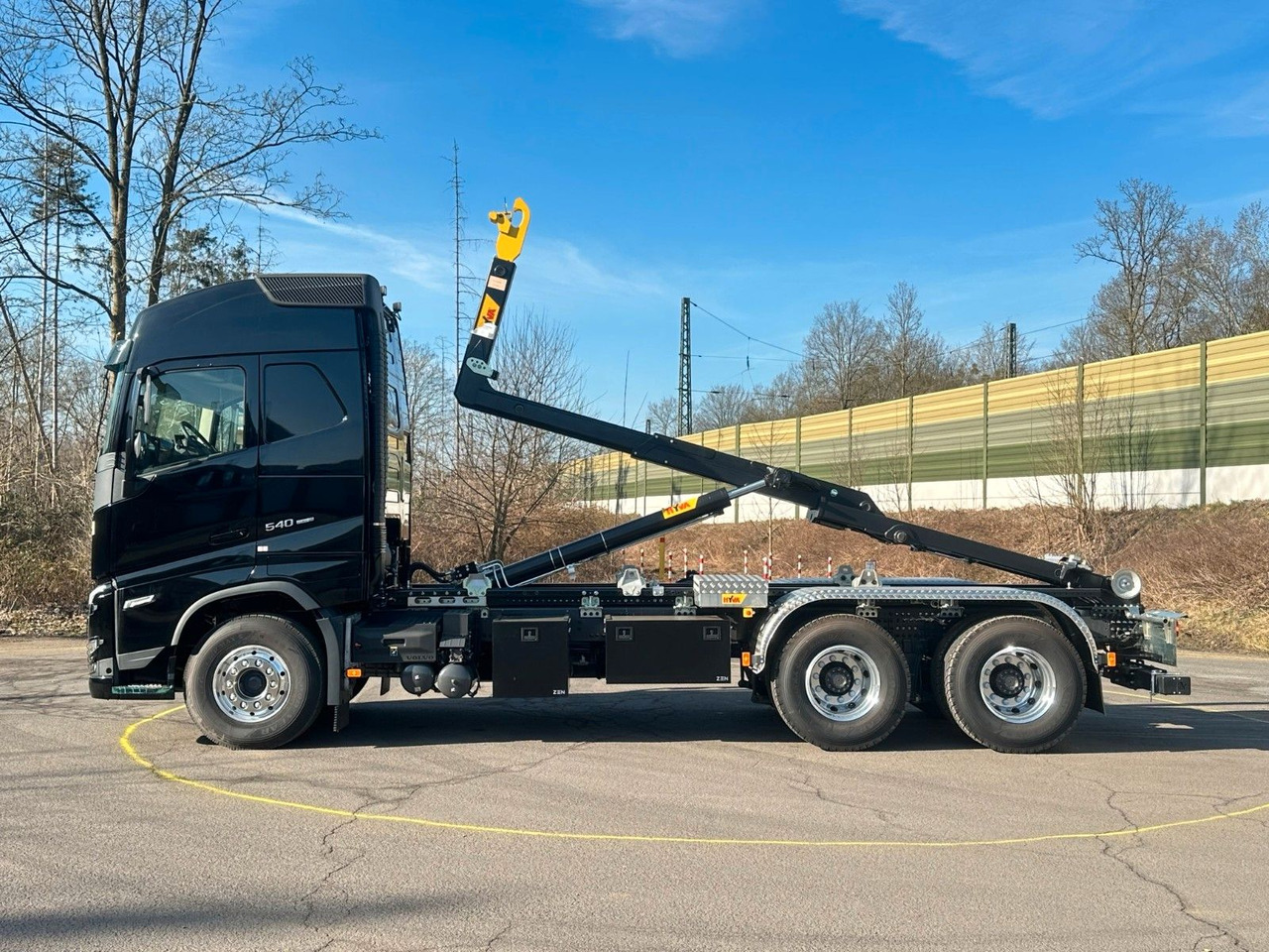 Volvo FH 540 6x4 Abrollkipper Hyva 20-60 - Camião polibenne, Camião grua: foto 4 Volvo FH 540 6x4 Abrollkipper Hyva 20-60 - Camião polibenne, Camião grua: foto 4