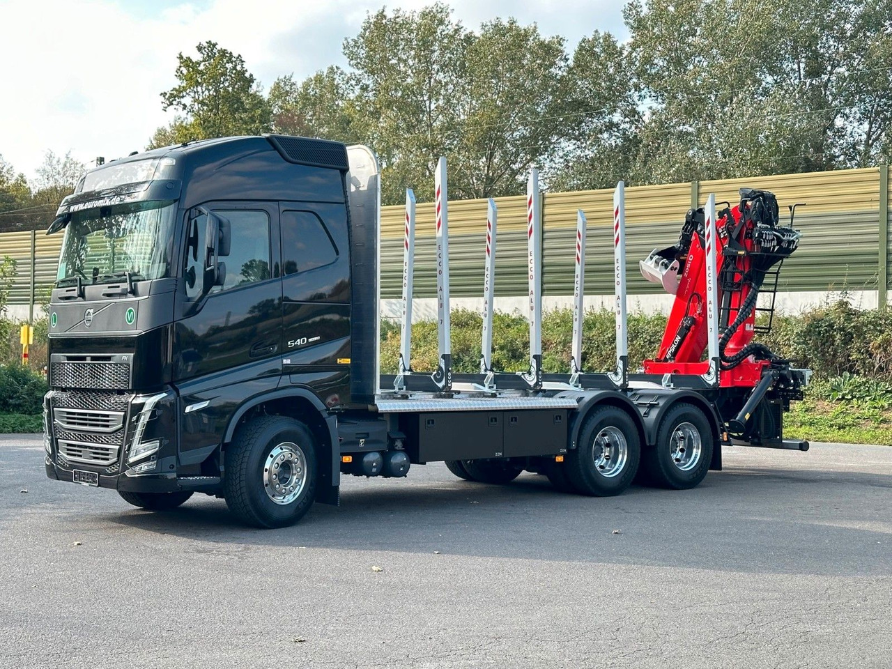 Volvo FH 540 6x4 LogLift EPSILON - Camião de transporte de madeira, Camião grua: foto 3 Volvo FH 540 6x4 LogLift EPSILON - Camião de transporte de madeira, Camião grua: foto 3
