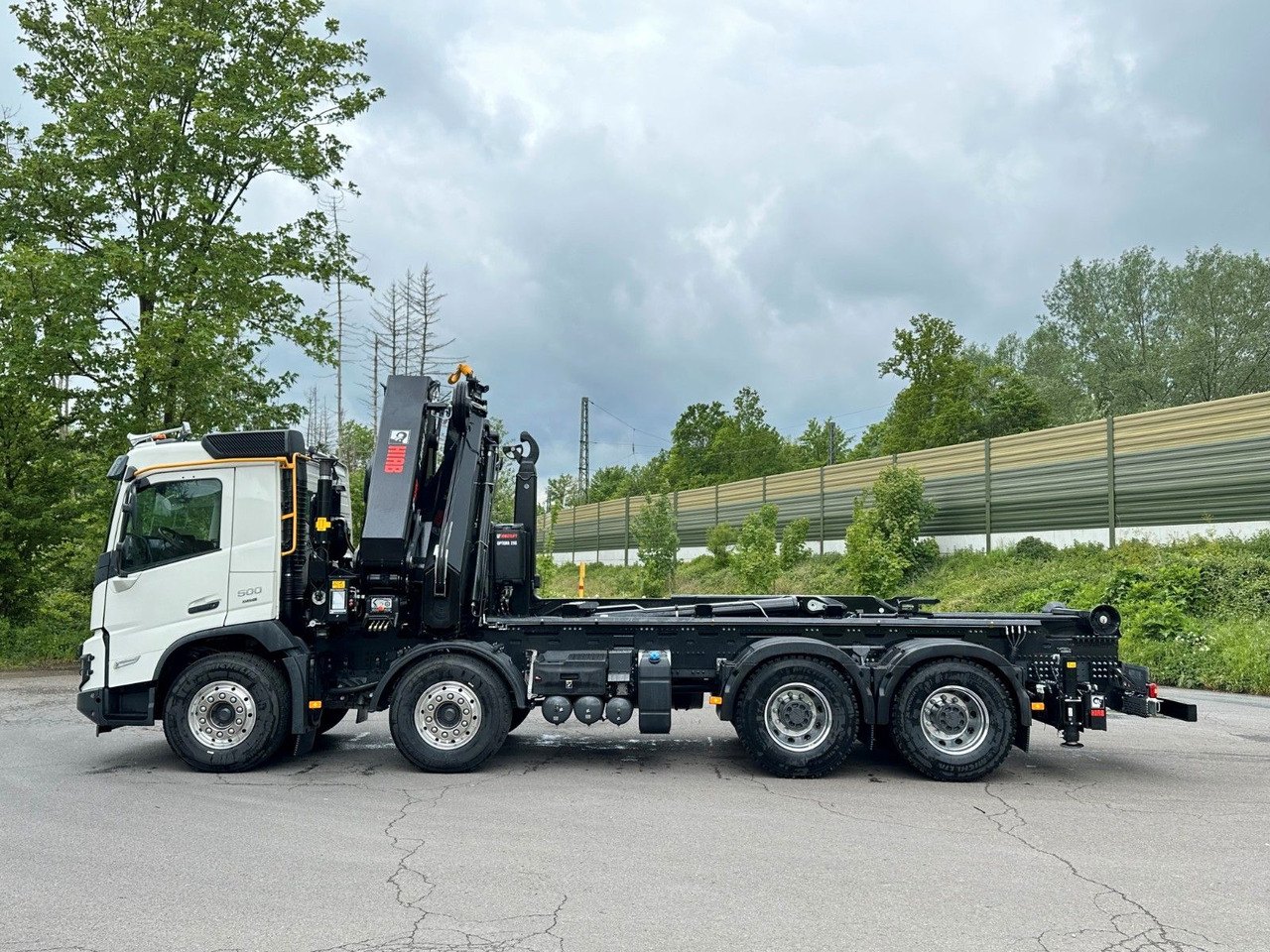 Volvo FMX 500 8x4 Abrollkipper + Kran Hiab 658-6 - Camião polibenne, Camião grua: foto 4 Volvo FMX 500 8x4 Abrollkipper + Kran Hiab 658-6 - Camião polibenne, Camião grua: foto 4