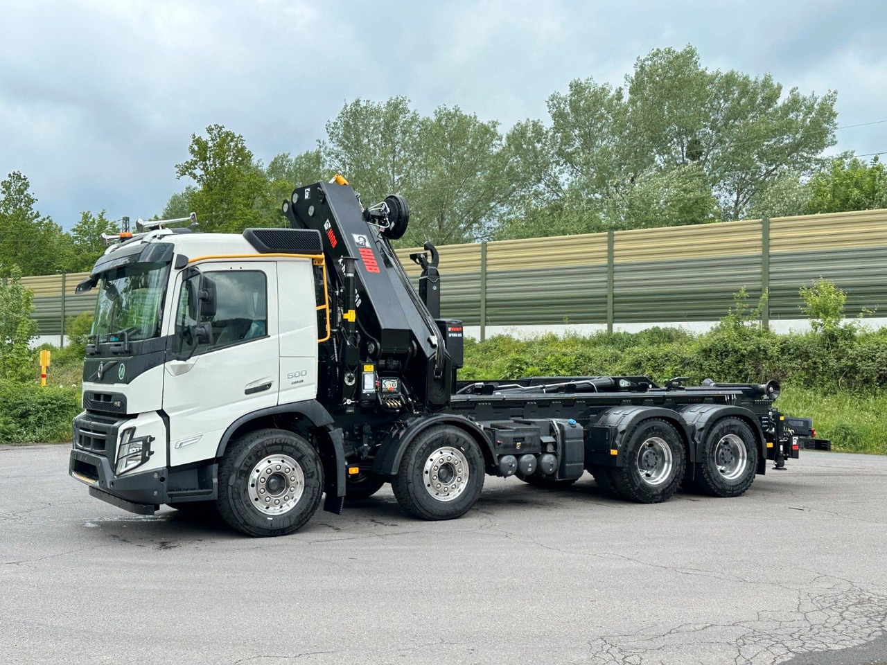 Volvo FMX 500 8x4 Abrollkipper + Kran Hiab 658-6 - Camião polibenne, Camião grua: foto 3 Volvo FMX 500 8x4 Abrollkipper + Kran Hiab 658-6 - Camião polibenne, Camião grua: foto 3
