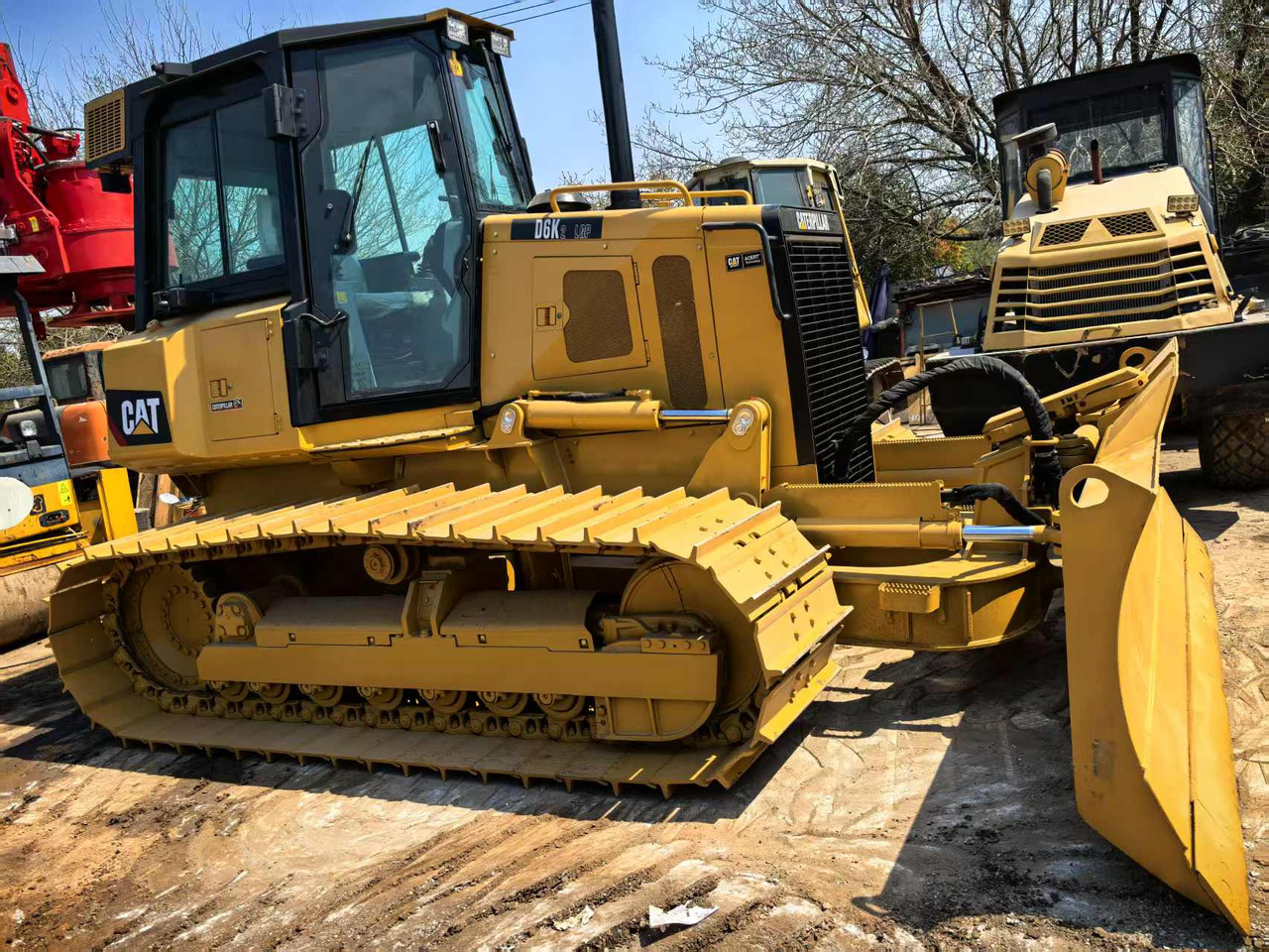 CATERPILLAR D6K - Buldôzer: foto 2 CATERPILLAR D6K - Buldôzer: foto 2
