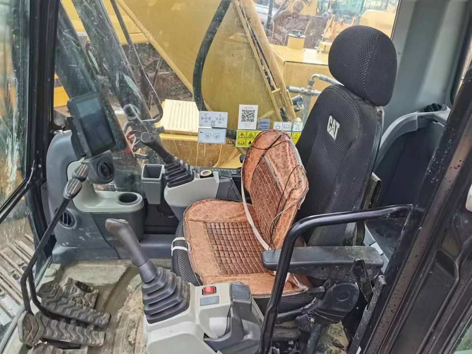 High Quality Cat 323GX 323GC 323 Amphibious Excavator for Construction Good Quality With Inspection Report on Sale - Escavadora de rastos: foto 4 High Quality Cat 323GX 323GC 323 Amphibious Excavator for Construction Good Quality With Inspection Report on Sale - Escavadora de rastos: foto 4