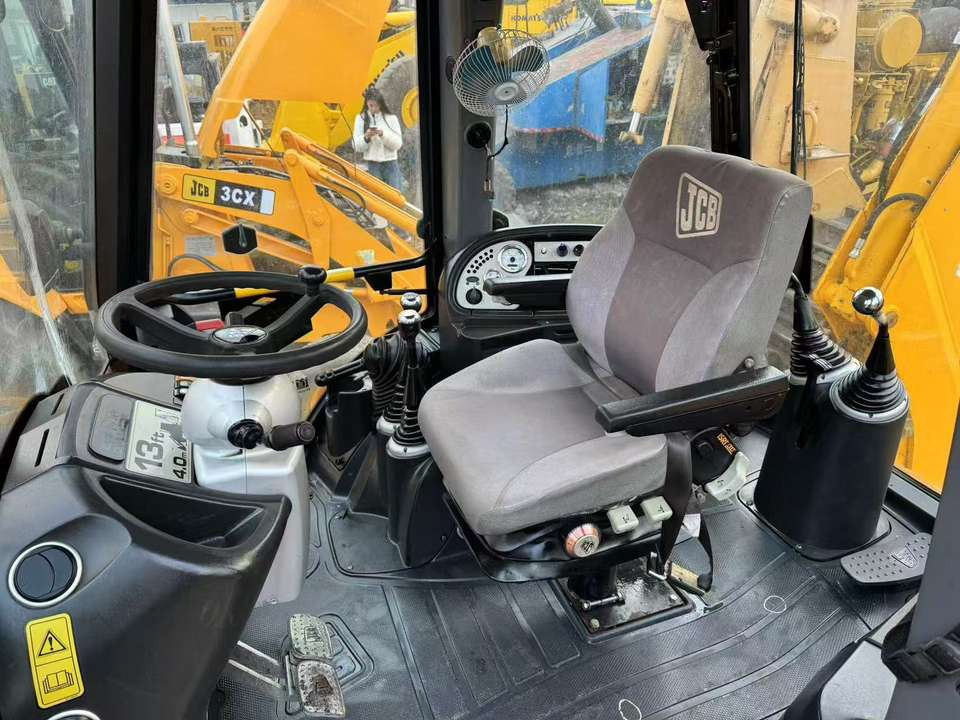 Used Jcb 4Cx Backhoe Loader for Sale Perfect Condition Used Loaders - Retroescavadeira: foto 5 Used Jcb 4Cx Backhoe Loader for Sale Perfect Condition Used Loaders - Retroescavadeira: foto 5