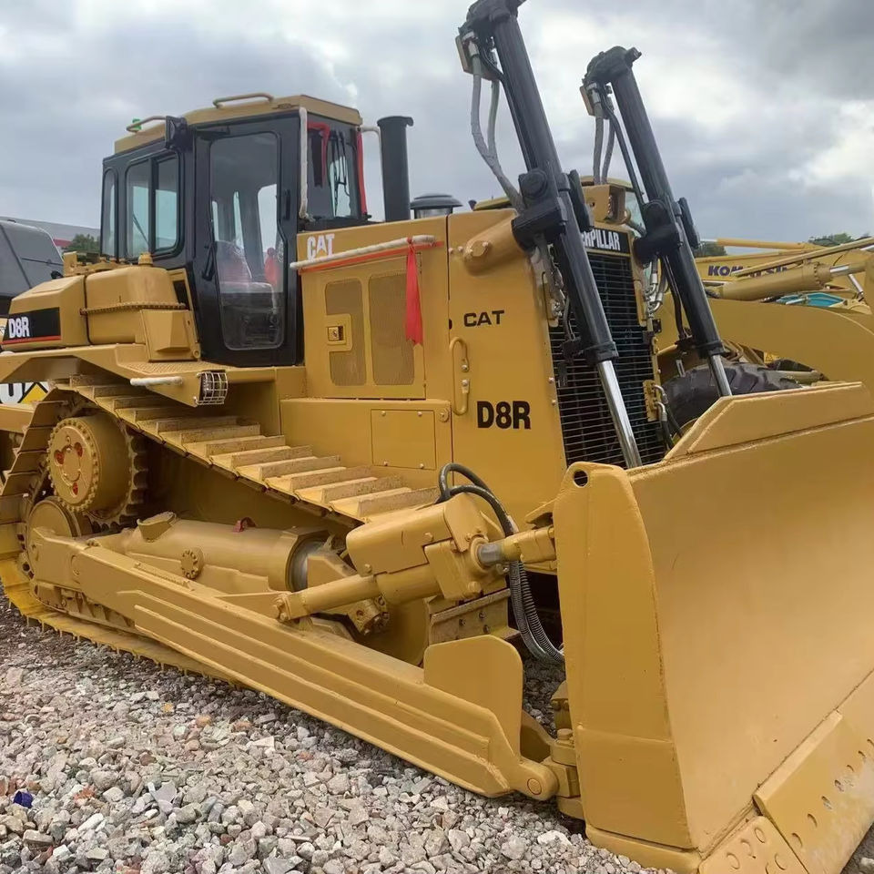 Used Machinery Caterpillar CAT D8R Bulldozer With Ripper Construction & Building Machinery Second Hand - Buldôzer: foto 1 Used Machinery Caterpillar CAT D8R Bulldozer With Ripper Construction & Building Machinery Second Hand - Buldôzer: foto 1
