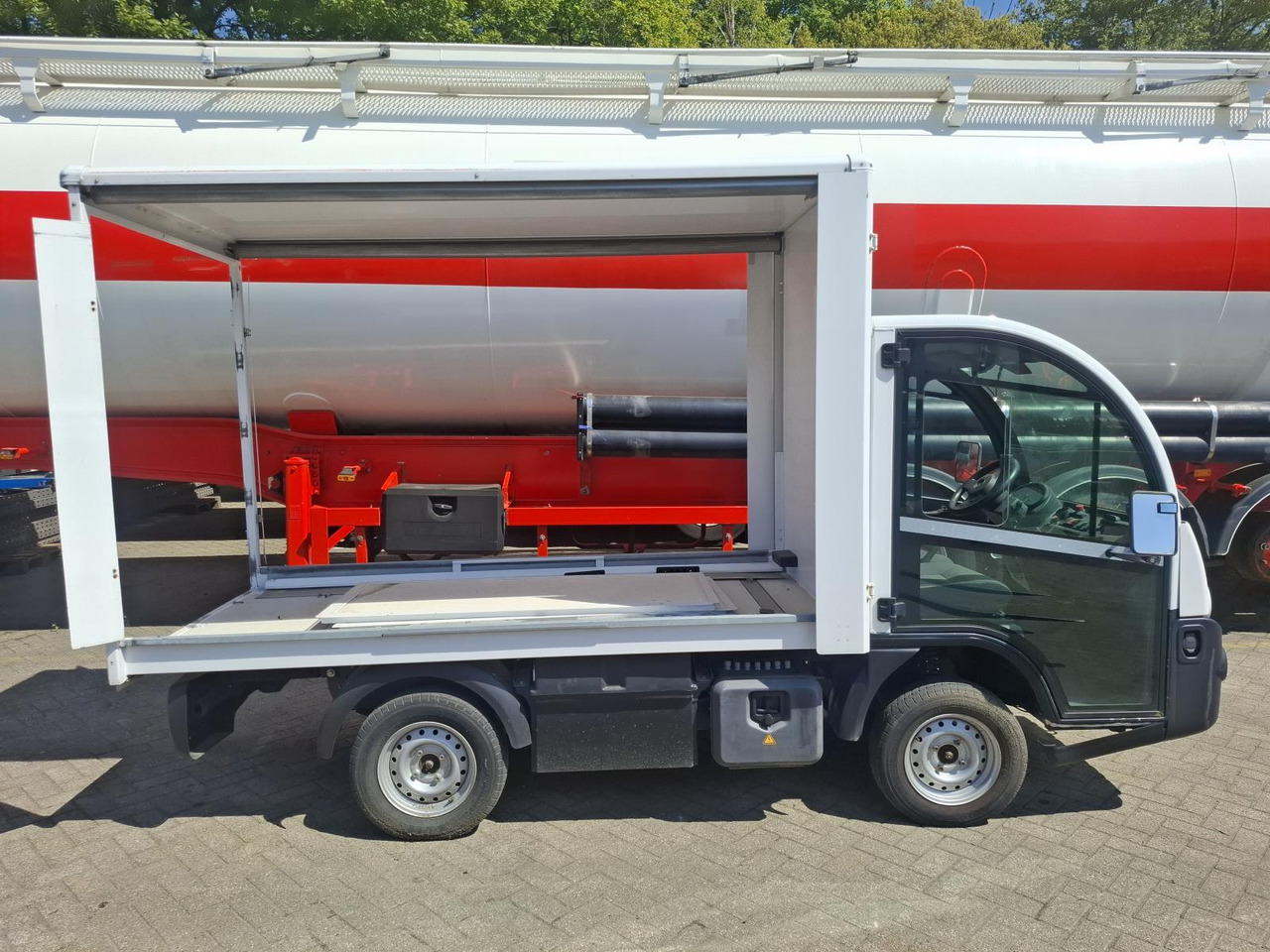 Aixam Mega E-Worker Elektrische Bakwagen RK-437-P - Carrinho de golfe: foto 5 Aixam Mega E-Worker Elektrische Bakwagen RK-437-P - Carrinho de golfe: foto 5