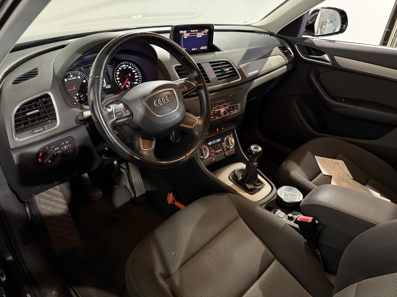 Audi | Q3 | 2.0 TFSI quattro Pro Line | 2012 | 204.122 km | 19XDP6 | Logisch - SUV: foto 5 Audi | Q3 | 2.0 TFSI quattro Pro Line | 2012 | 204.122 km | 19XDP6 | Logisch - SUV: foto 5