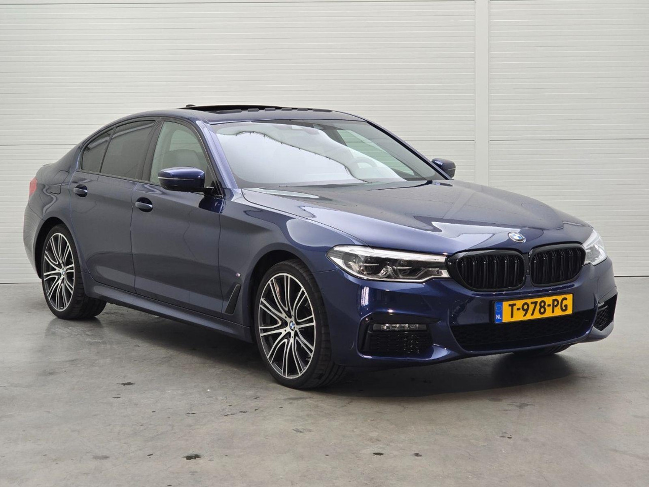 BMW 5-serie 530e iPerformance High Executive | 2020 | 84.303 km | Automaat | T978PG | NAP: Geen oordeel - Sedan: foto 2 BMW 5-serie 530e iPerformance High Executive | 2020 | 84.303 km | Automaat | T978PG | NAP: Geen oordeel - Sedan: foto 2