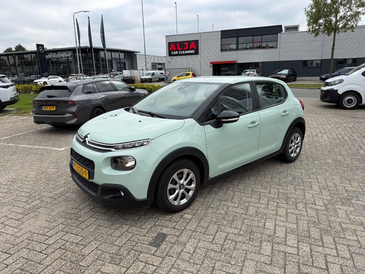Citroen C3 1.2 PureTech Feel | 2017 | 125.672 km | PT020P | NAP: Logisch - Hatchback: foto 1 Citroen C3 1.2 PureTech Feel | 2017 | 125.672 km | PT020P | NAP: Logisch - Hatchback: foto 1